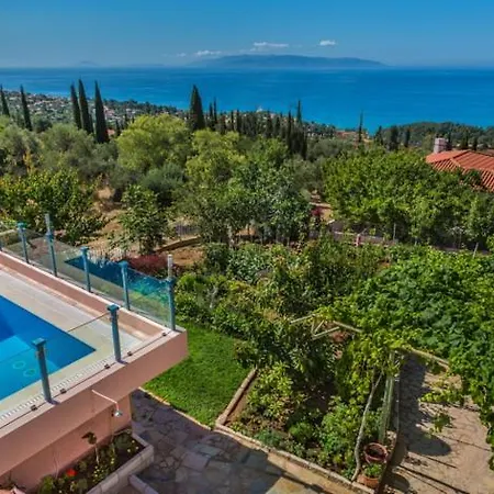 Anna's - Private Pool & Playground Villa