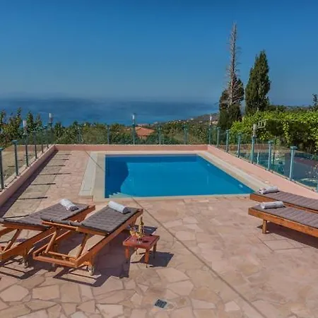 Villa Anna's - Private Pool & Playground