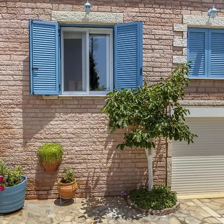 Villa Anna's - Private Pool & Playground Kefalonia Island