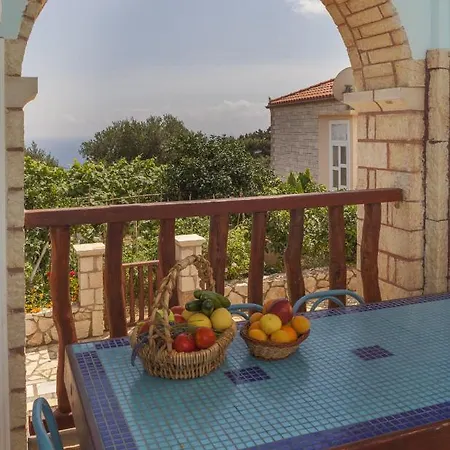 Villa Anna's - Private Pool & Playground