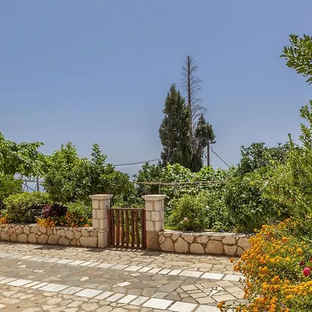 Anna's - Private Pool & Playground Willa Kefalonia Island